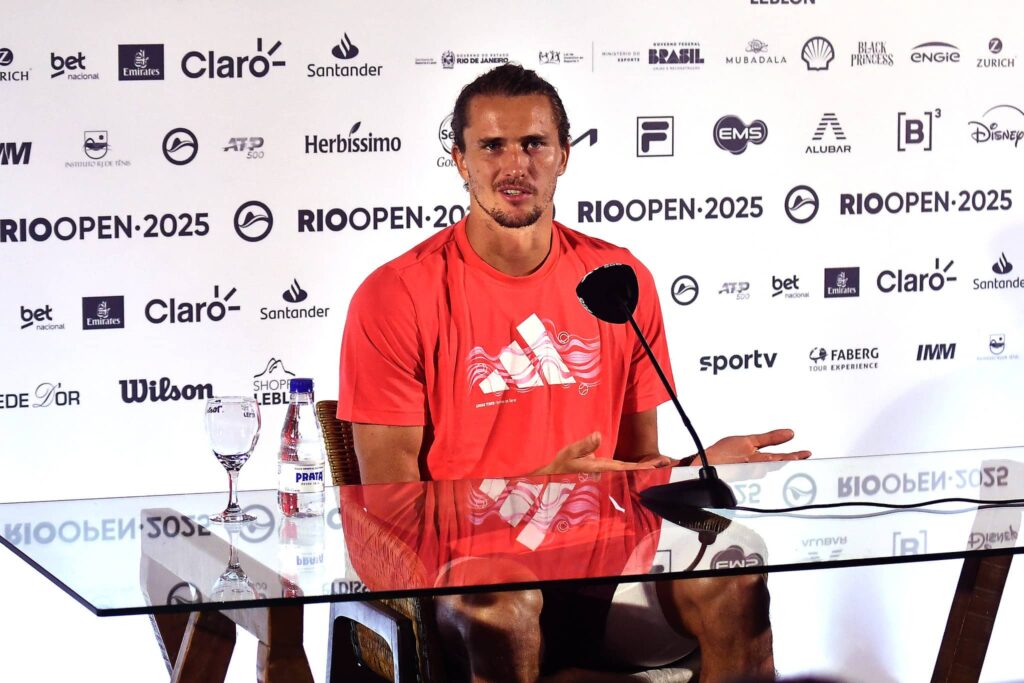 Zverev elogia condições e diz que calor é aliado no Rio Open