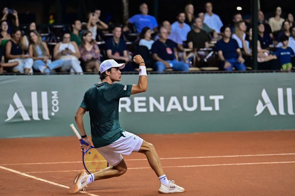Cinco brasileiros estreiam com vitória no Roland-Garros Junior Series by Renault