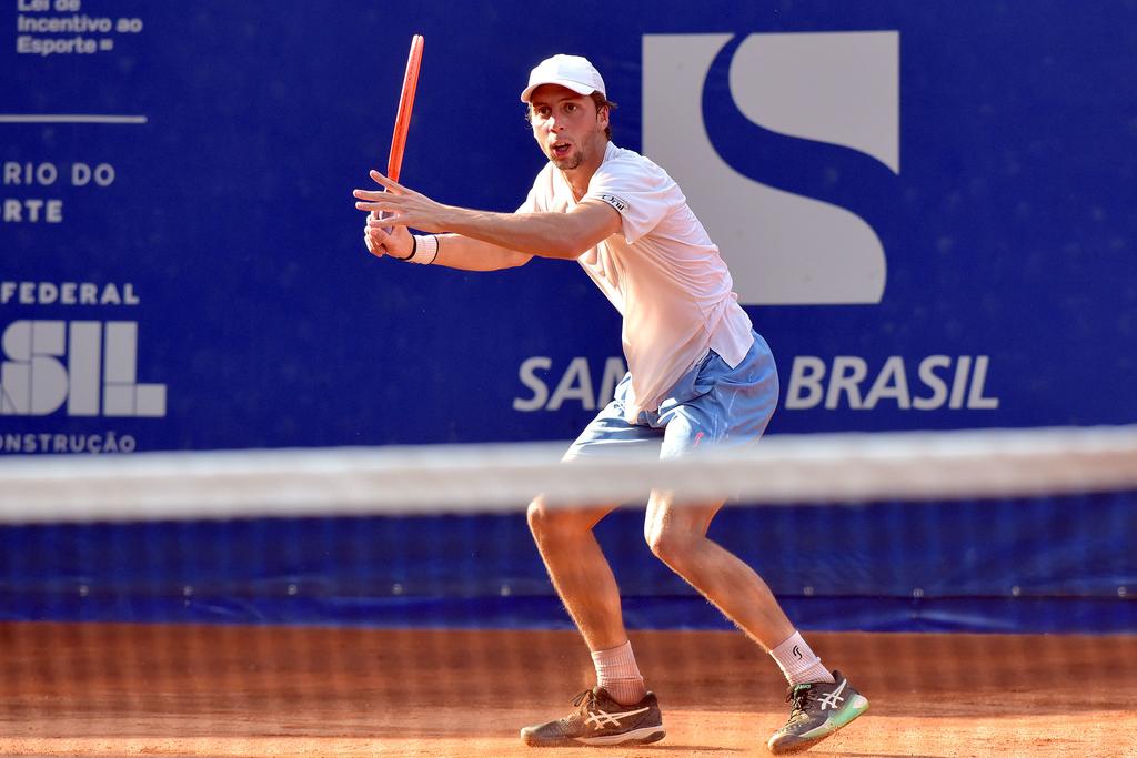 Boscardin perde e está fora das semifinais da Santos Brasil Tennis Cup