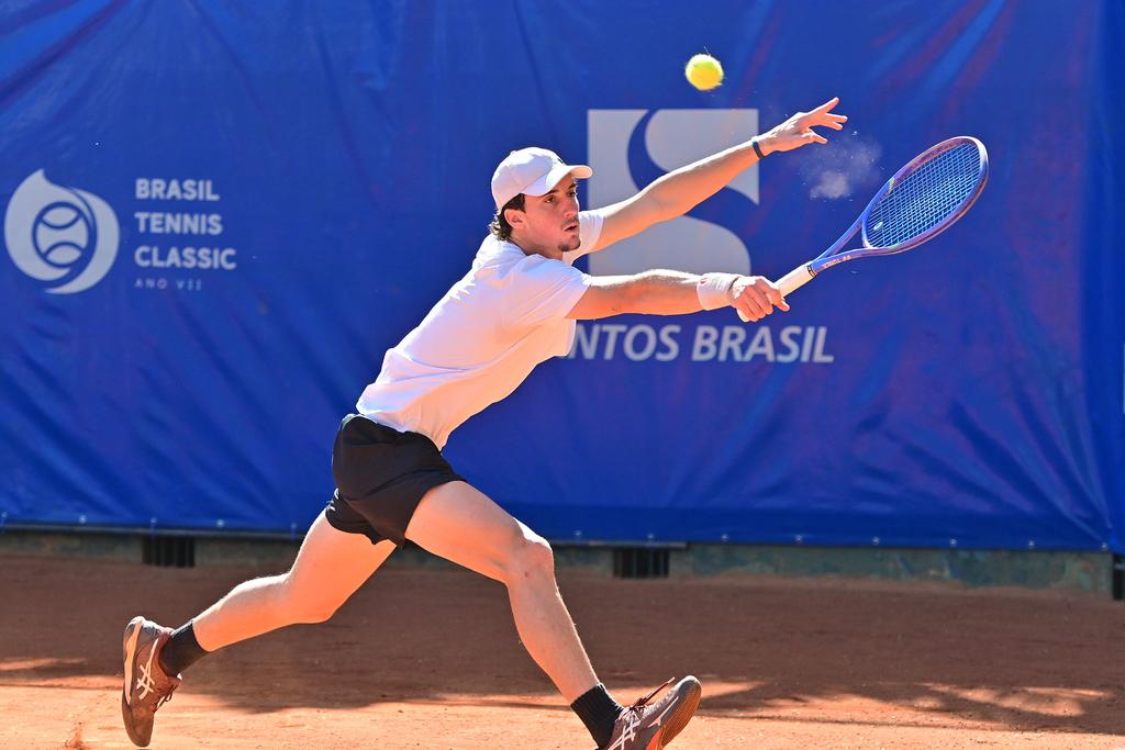 Seis brasileiros e favorito Alex Hernandez vencem na estreia do Brasil Tennis Classic M25