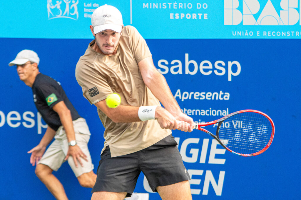 Brasileiros têm semana de ajustes no ranking da ATP, com destaque para salto de Gustavo Heide