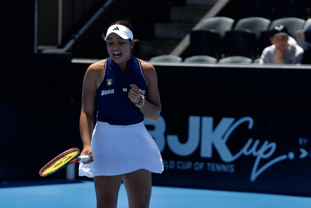 Aos 15 anos, Nauhany Silva conquista sua primeira vitória na Billie Jean King Cup