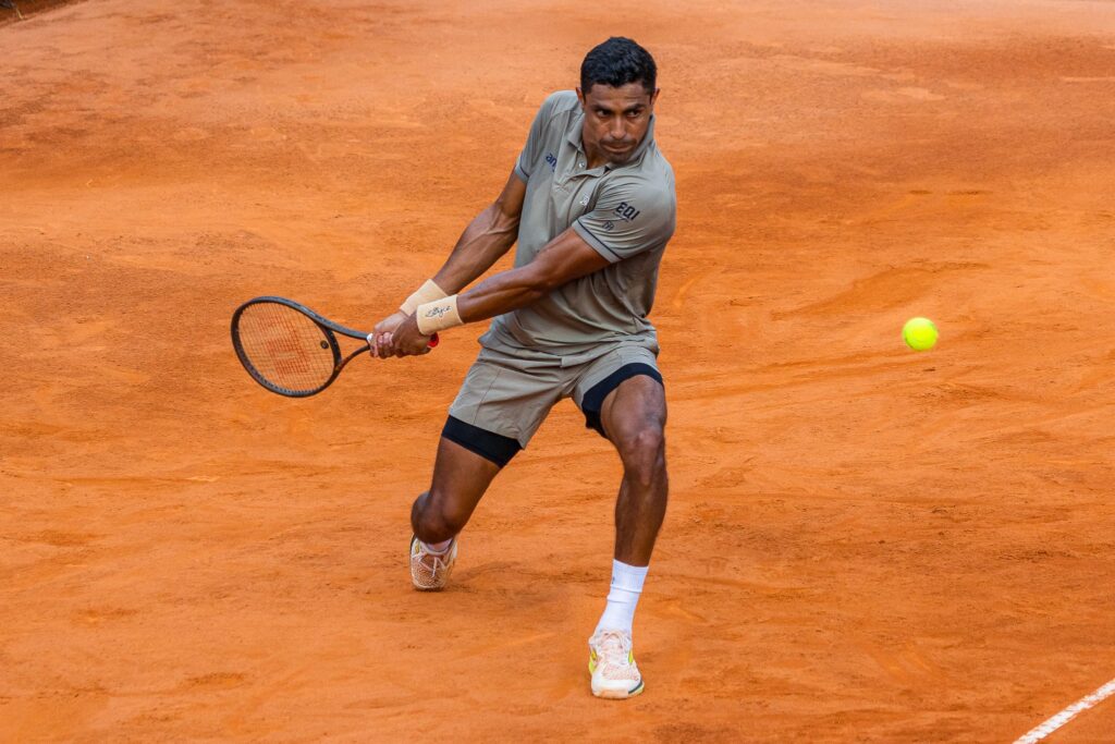 Thiago Monteiro ajusta rota para 2026 e aposta no saibro sul-americano como ponto de partida