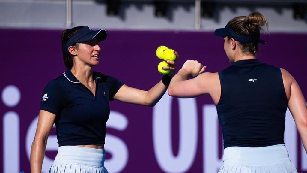 Luisa Stefani e Dabrowski arrasam e vão à semifinal no WTA 1000 de Doha