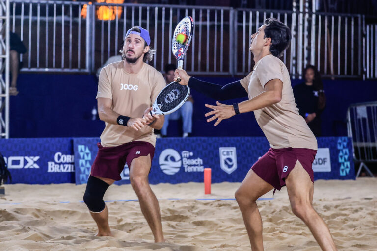 Brasileiros avançam às semifinais do Sand Series Brasília Classic