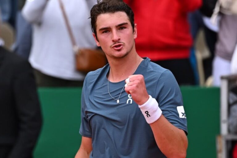 João Fonseca vence batalha em Monte Carlo e avança às oitavas com marca histórica