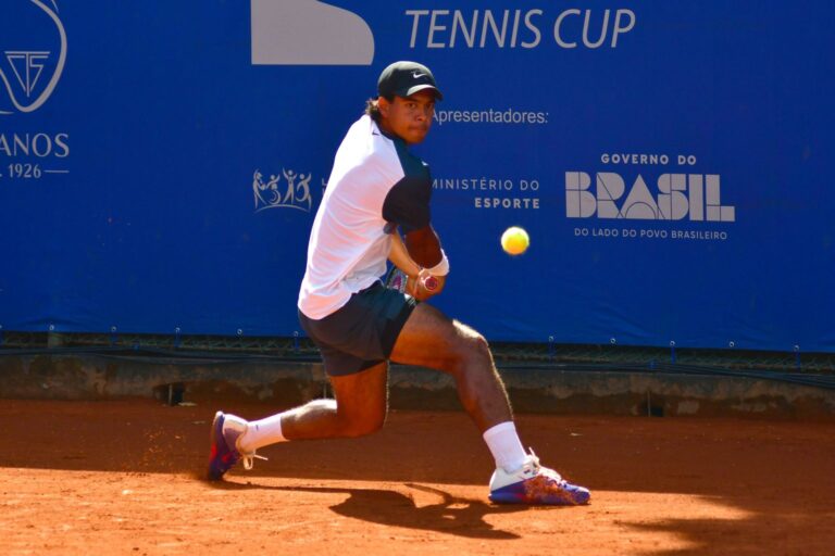 Três brasileiros avançam às quartas de final do ITF M15 de Maringá
