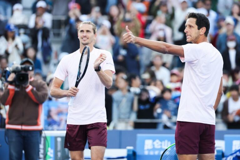 Melo e Zverev estreiam com vitória e estão nas quartas de final em Pequim
